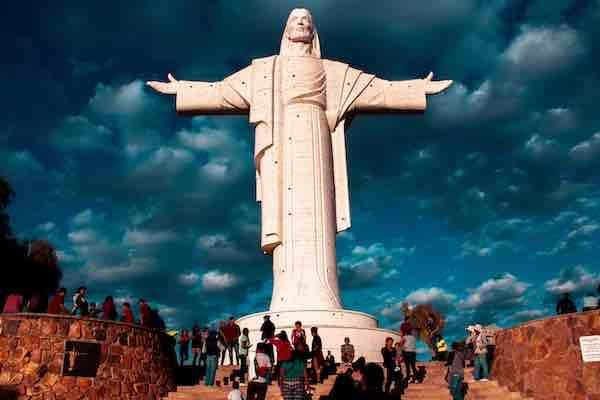 devy-shakty-christo-de-la-concordia-bolivia