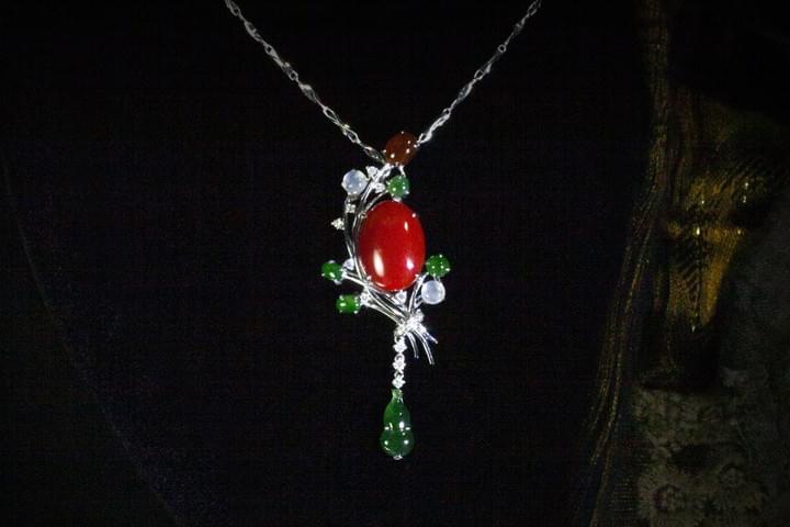 珊珊小雅項墜 Click