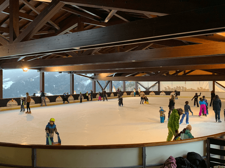 patinoire montchavin les coches 