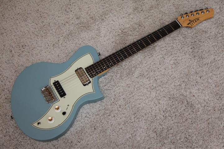 TITAN GUITARS KR-1STD USA 　ケース付 Titan Guitars KR-1 Goldtop【期間限定Titan Guitarsフェア開催