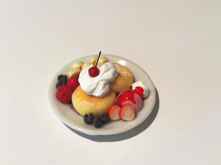 ALT: Miniature Fluffy Japanese Pancakes  clay art made at BONCHI Kyoto workshop