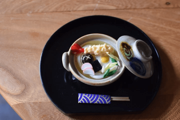 ALT: Miniature Hot Pot Noodle clay art made at BONCHI Kyoto workshop