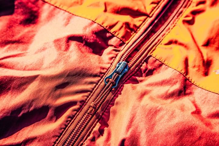 戶外休閒用品類_戶外休閒服飾拉鍊、登山鞋帶、登山衣物外套繩帶、登山背包帶、睡袋織帶、帳篷織帶、露營野餐墊提繩帶_美謙實業 (Machien Industry)