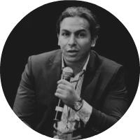 Tarik Fadli est le CEO d'Algo Consulting, le co-fondateur de la marocaine des e-services, Ajiel Systems et Investisseur partenaire de Weego. C’est le premier entrepreneur qui s’être attaqué avec succès à la digitalisation des services publiques !