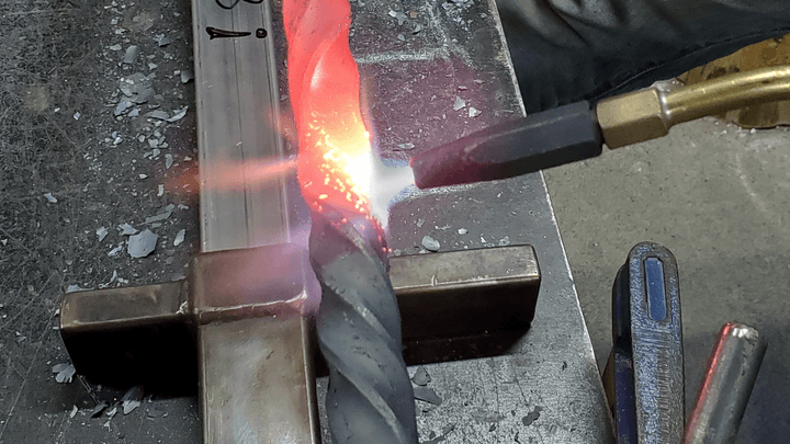 本物の素材と道具を使う 本物の素材と道具を使う