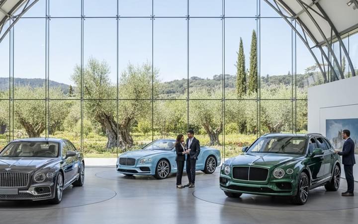 journalist with Bentley rentals 