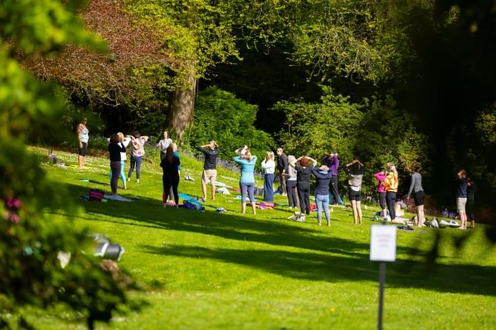 Qigong Classes with Hellen Kang Griffith - 3rd generation acupuncturist, Qigong Teacher, Reiki and Bio-energy practitioner, and Clinical Hypnotherapist