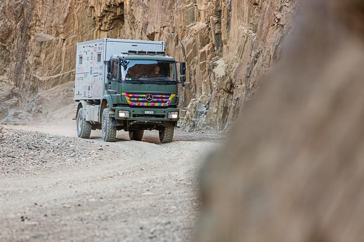 4-xtremes offroad through Mongolia with Mercedes expedition vehicle