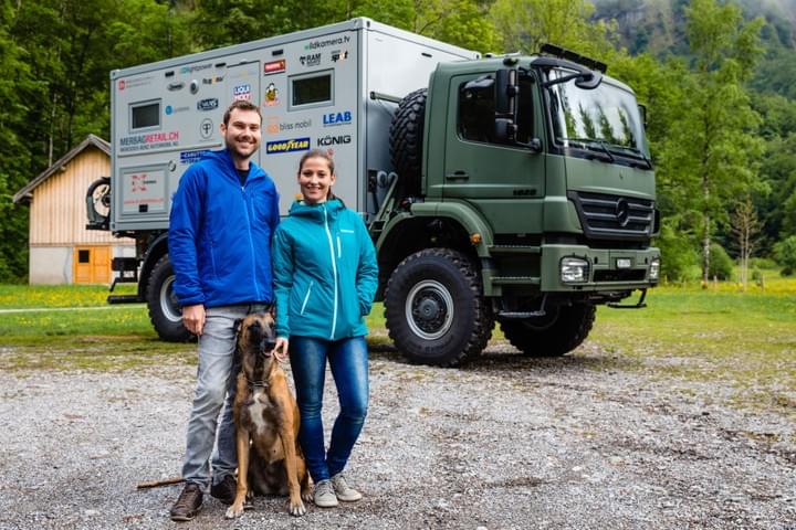 4-xtremes Team Andrea, Mike and Aimee with 4x4 mercedes Benz Axor