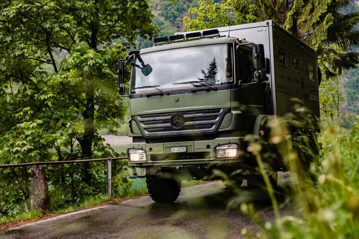 4-xtremes expedition vehicle 