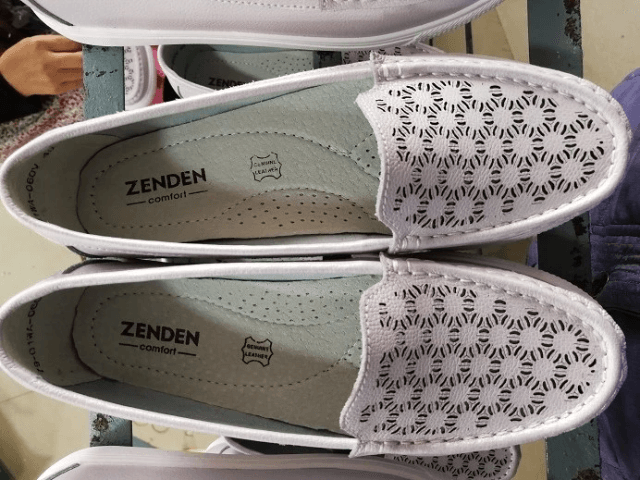 Leather shoes buyers in Quanzhou Xuanfeng Footwear Co., Ltd Warehouse