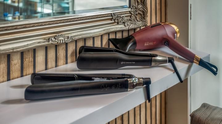 Salon @ No.1, 1 Airth place, Mosspark