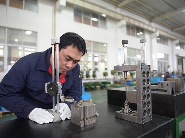 aluminum alloy die forging/stamping parts/precision processing, aluminum alloy T2T4T5T6 heat treatment and material processing