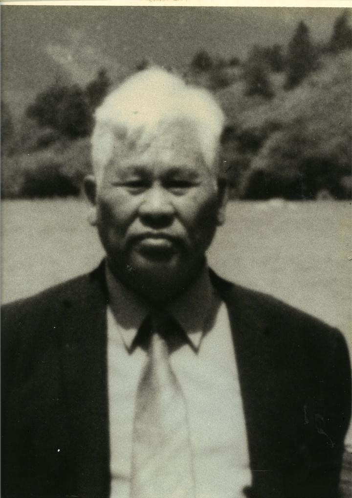 磨洞温泉洞窟座敷1代目入口