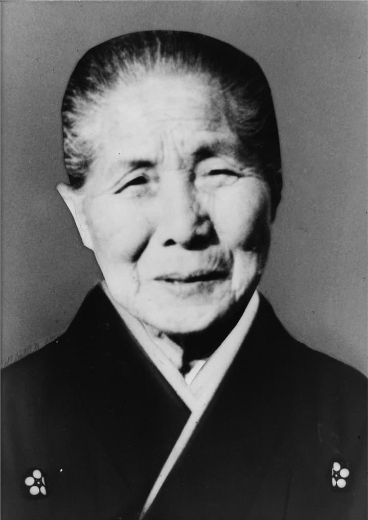 磨洞温泉洞窟座敷1代目入口