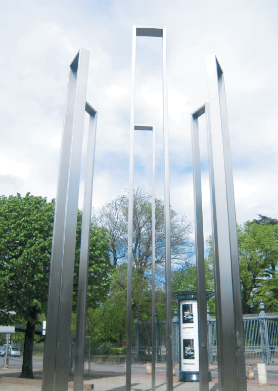 Entrée du volet d’éducation citoyenne de l’exposition permanente. © Fondation du Camp des Milles – Mémoire et Éducation.