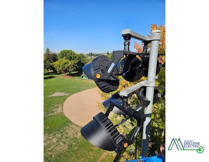 Lighting-retrofit-electricians-near-me-modesto-california-modesto-ca-electrical-contractors-commercial-electricians-residential-electricians