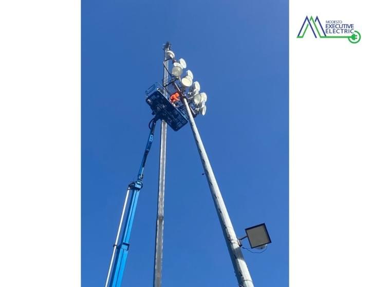 Sports-lighting-electricians-near-me-modesto-california-modesto-ca-electrical-contractors-commercial-electricians-residential-electricians