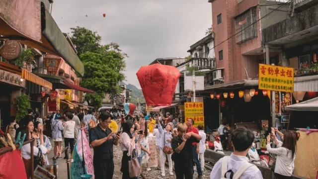 十分放天燈-台北包車