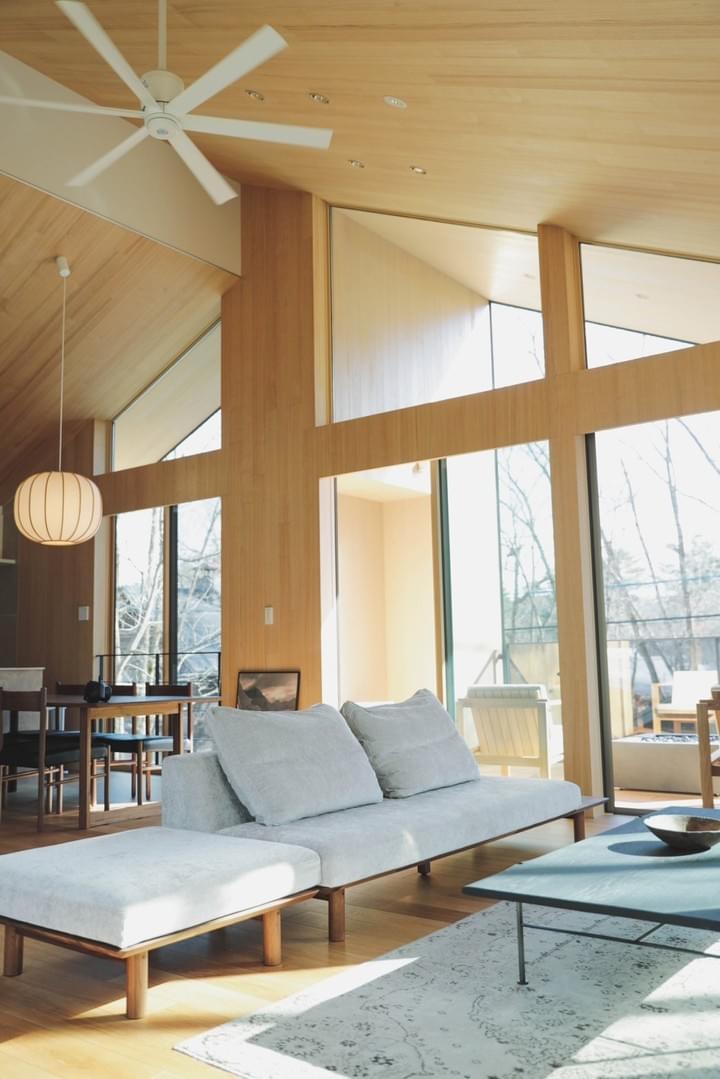 Spacious Livingroom with Forest view