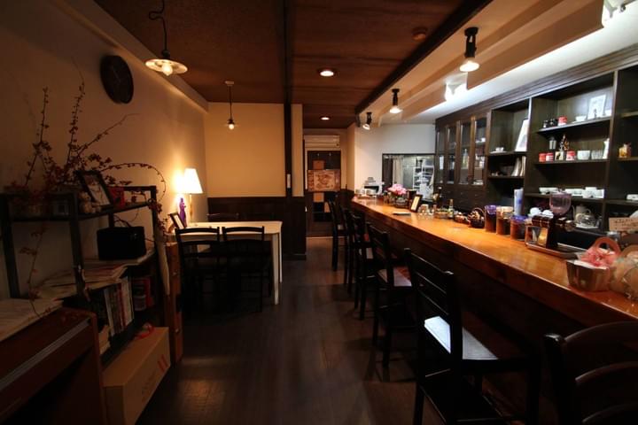 マンション向山　喫茶と焼き菓子　くろねこ