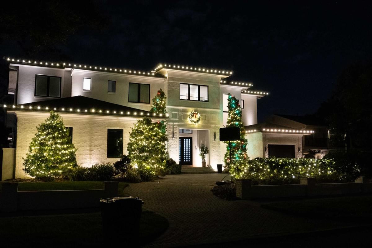 Christmas light installation project 21 in Tampa by Holiday Decorating Tampa