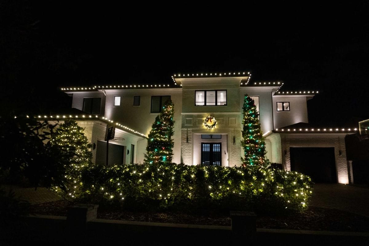 Christmas light installation project 20 in Tampa by Holiday Decorating Tampa
