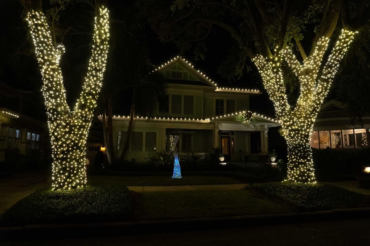 Christmas light installation project 11 in Tampa by Holiday Decorating Tampa
