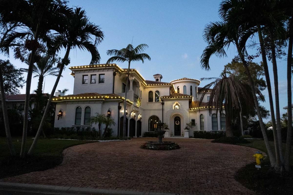 Christmas light installation by Holiday Decorating Tampa