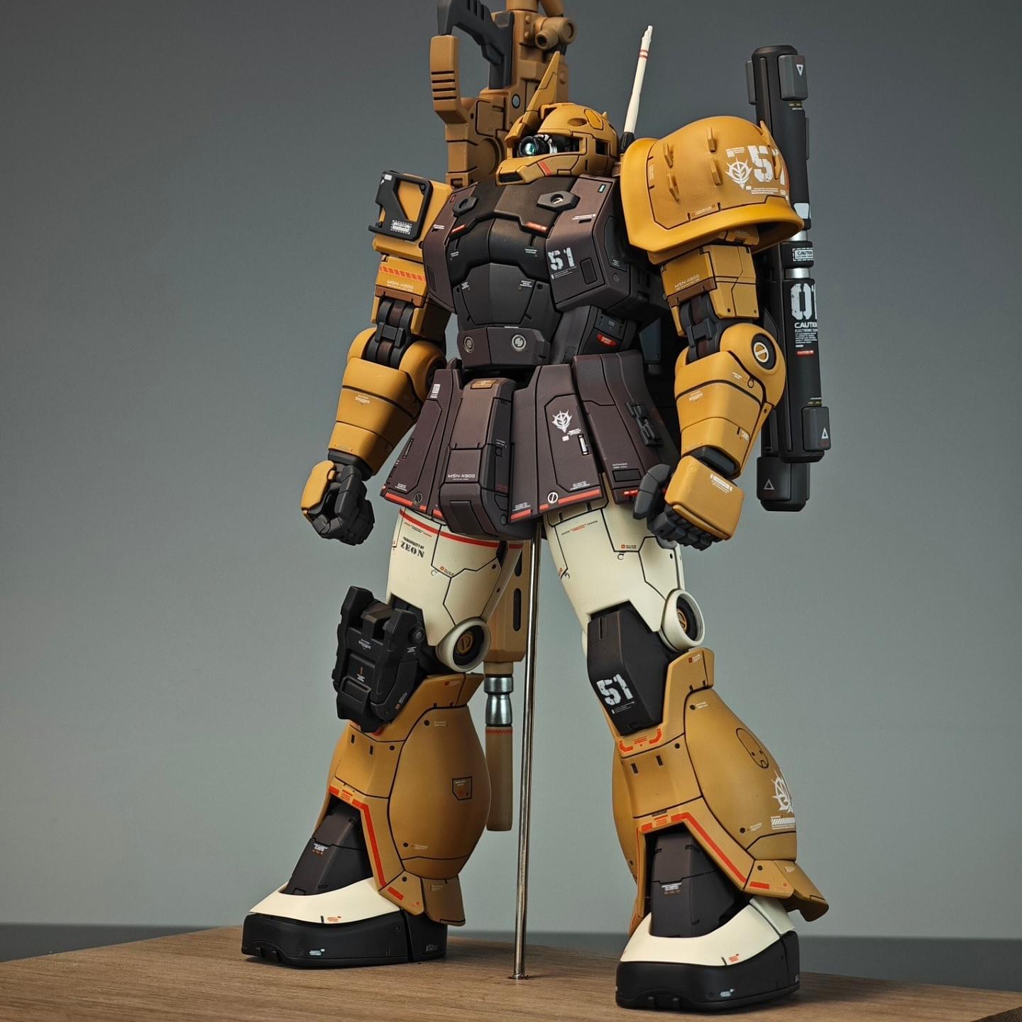 MGザクVer2.0改修 MS-05L ザクスナイパー 塗装済完成品 MGザクVer2.0改修 MS-05L ザクスナイパー 塗装済完成品 - メルカリ