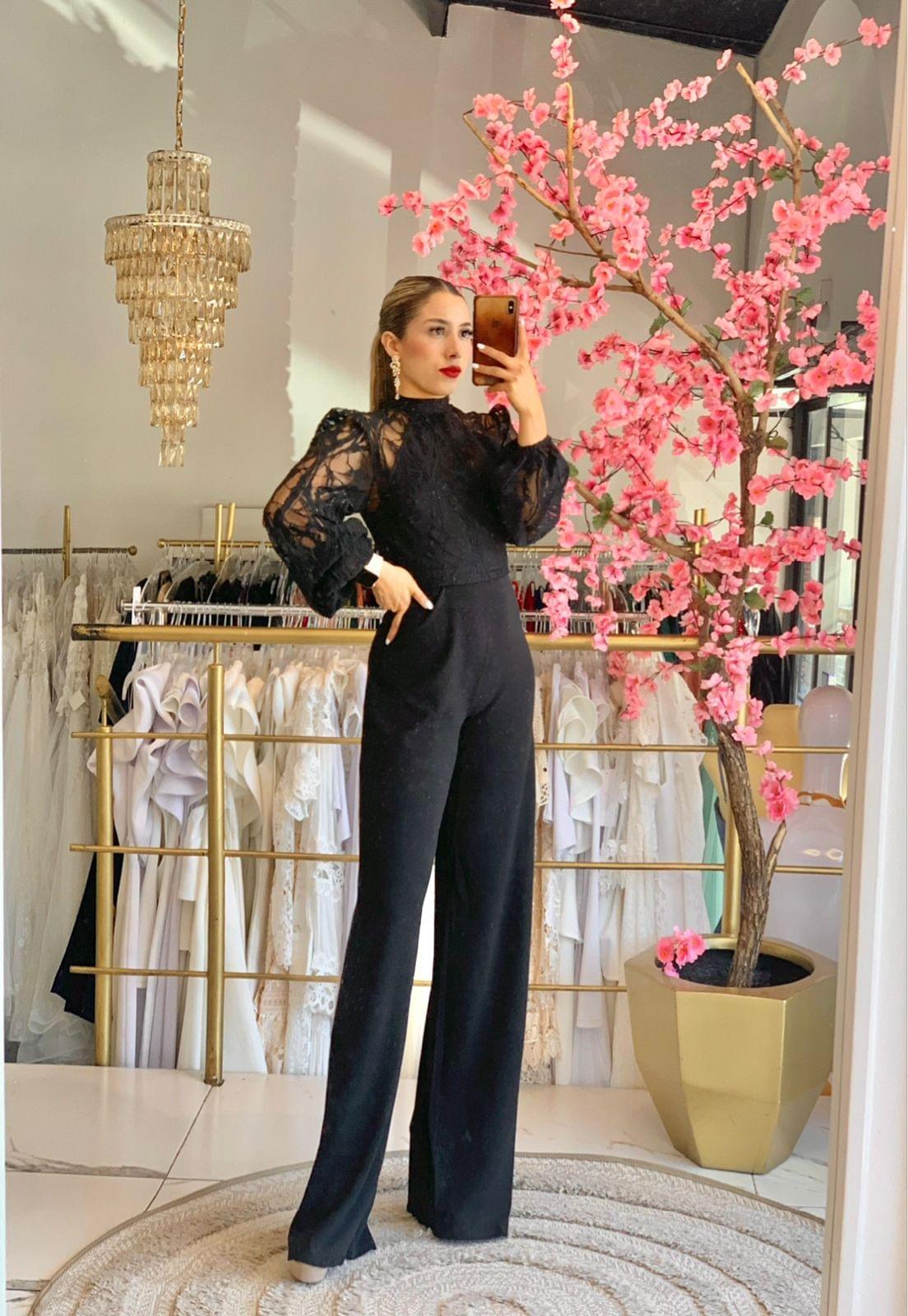 PALAZZO NEGRO MANGAS ENCAJE ESCOTE EN ESPALDA