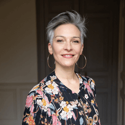 Yasmina Houée - Rennes Consultante en communication 360° et marketing - Dir com externalisée