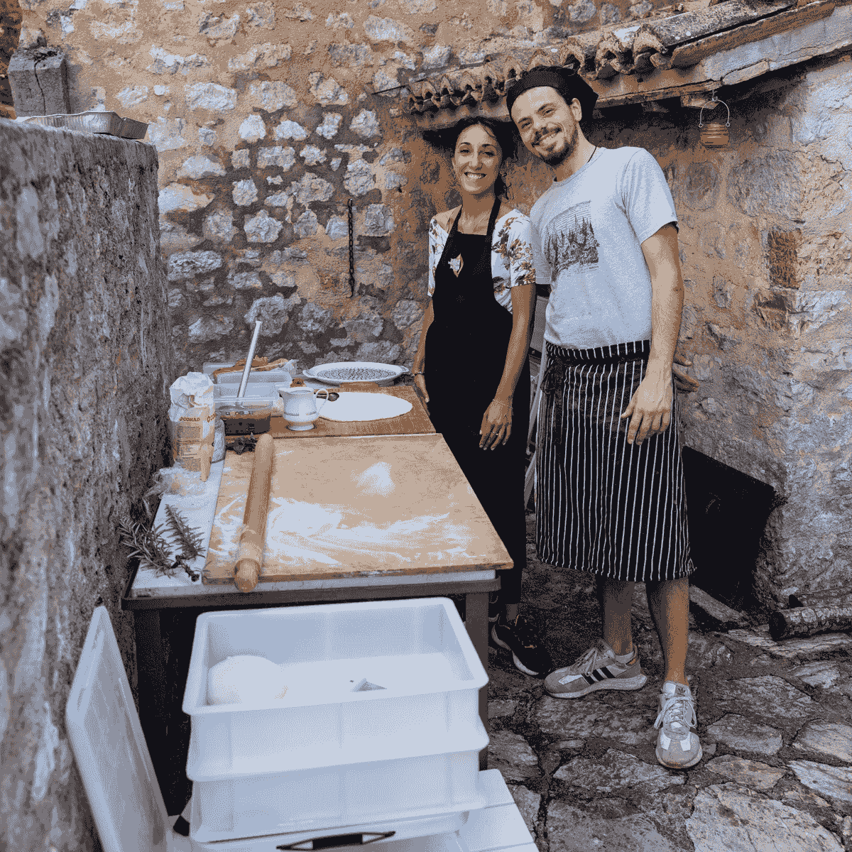 Gathering of retreaters around the table - La Lecceta Gathering of retreaters around the table - La Lecceta