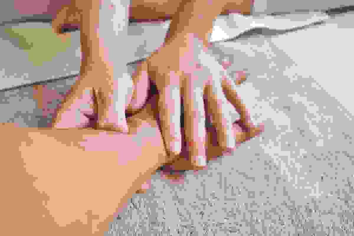 L'ostéopathie est une thérapie manuelle dans laquelle l'ostéopathe analyse les contraintes du corps afin de lui redonner du mouvement. L'ostéopathie est une thérapie manuelle dans laquelle l'ostéopathe analyse les contraintes du corps afin de lui redonner du mouvement.