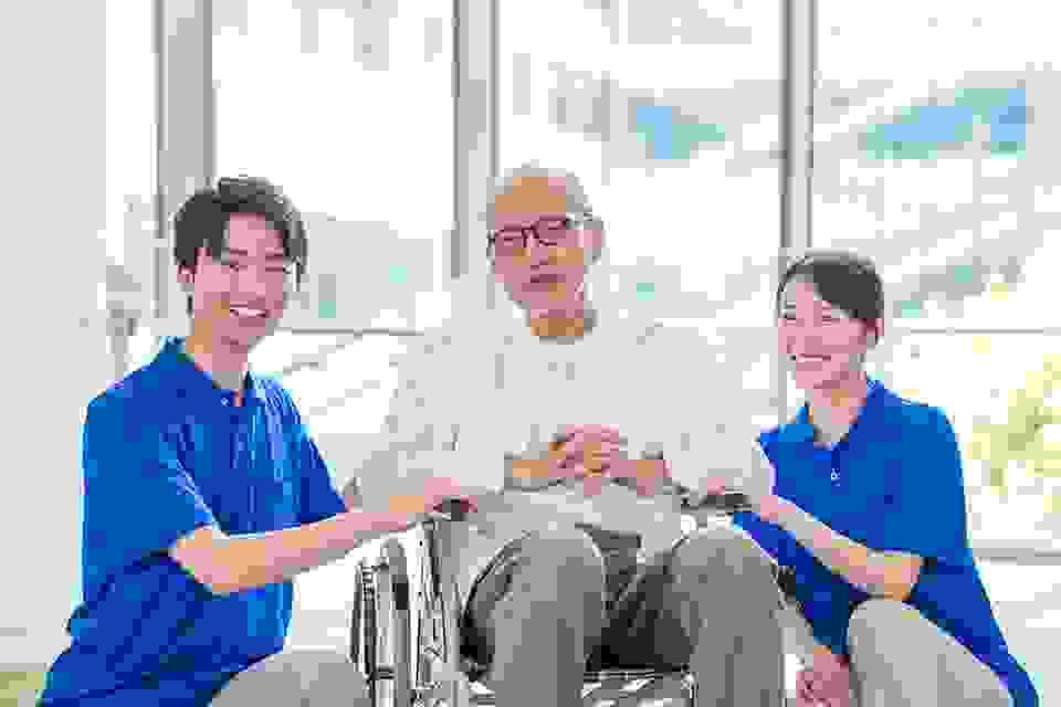 心照護的專業看護服務 心照護的專業看護服務