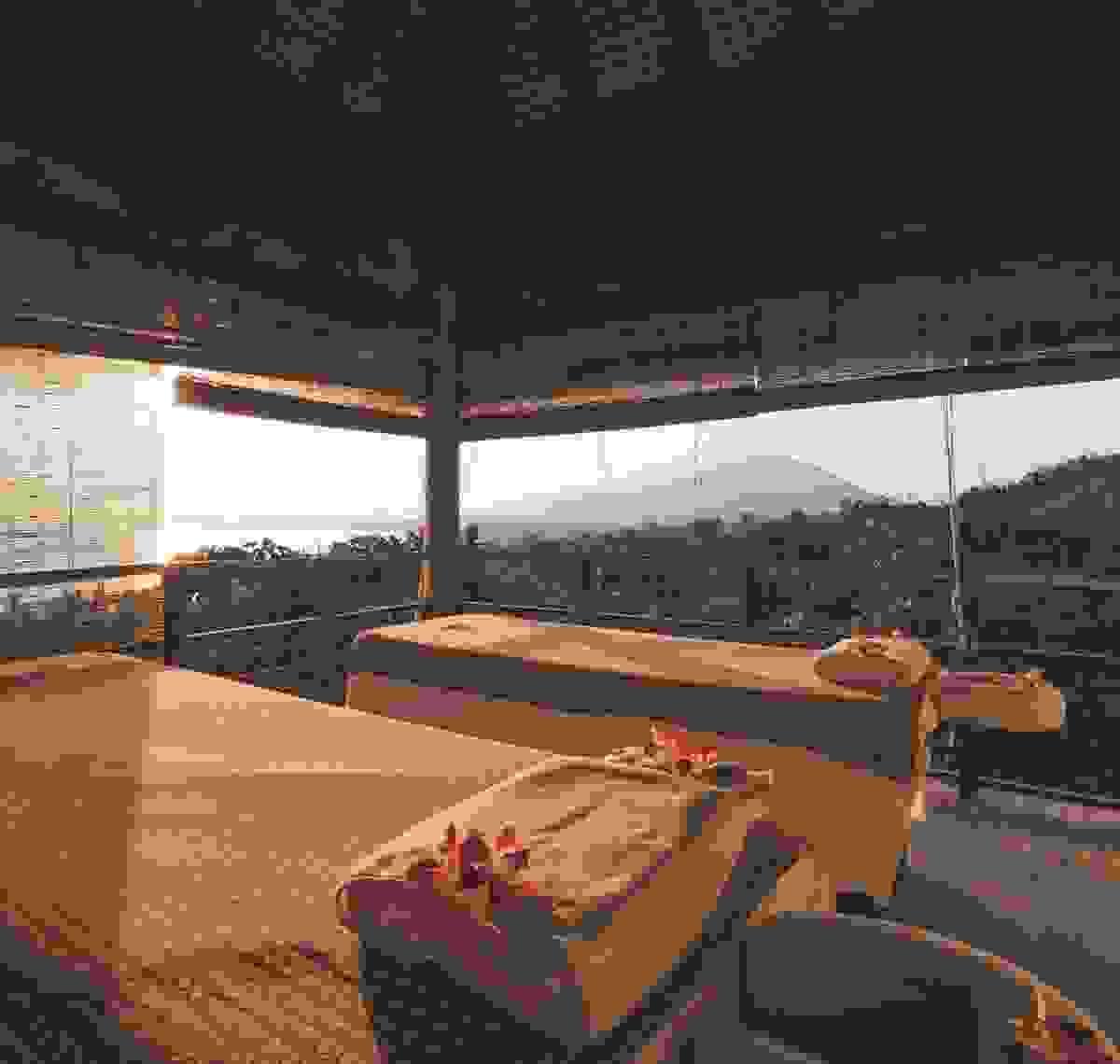 broken image
