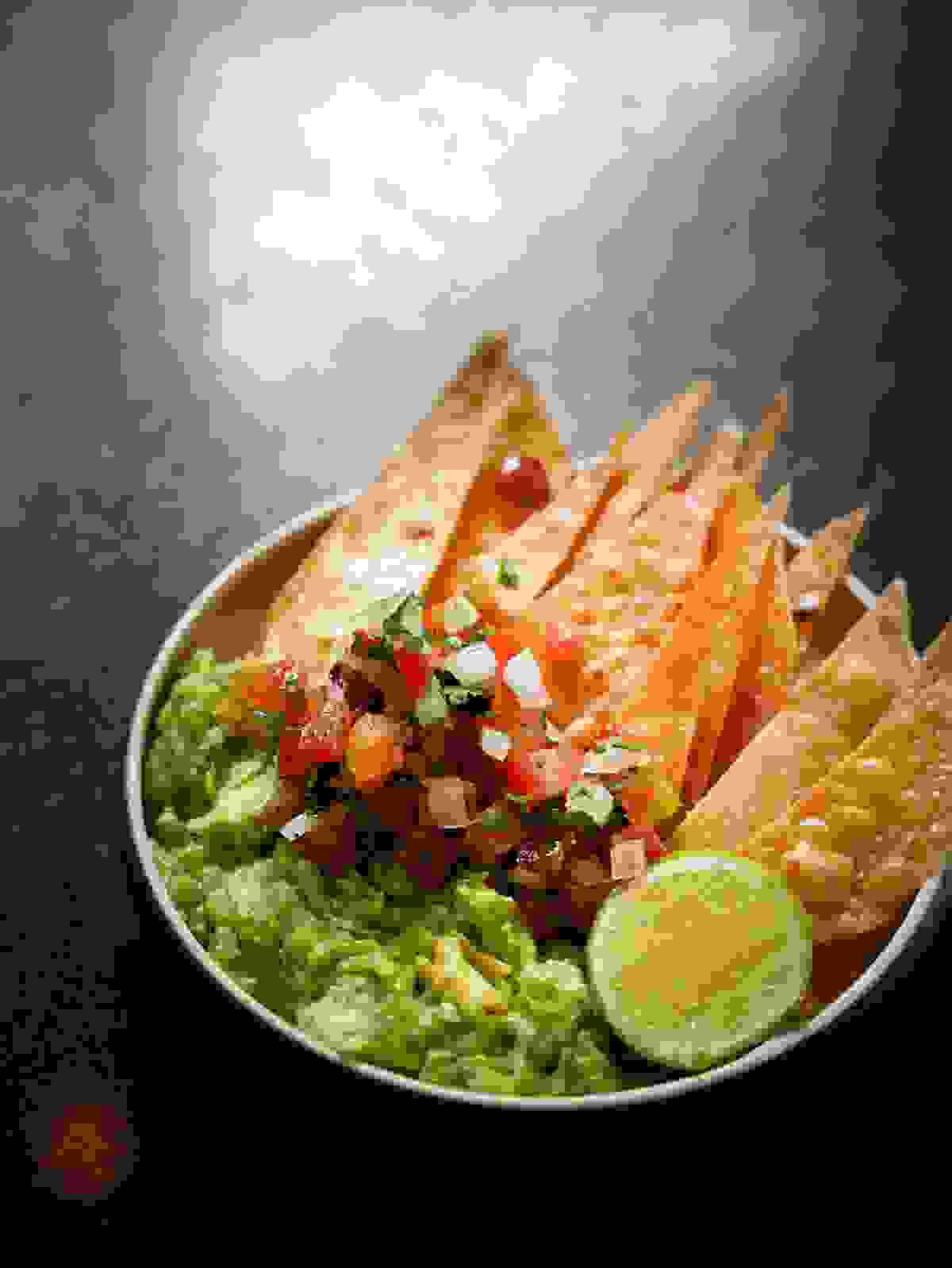 the common menu guacamole & house made tortilla chips the common menu guacamole & house made tortilla chips