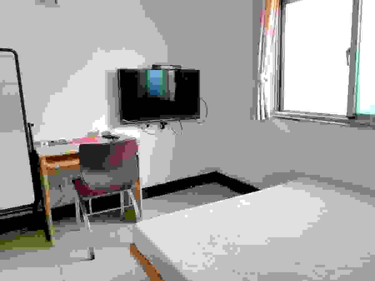 broken image