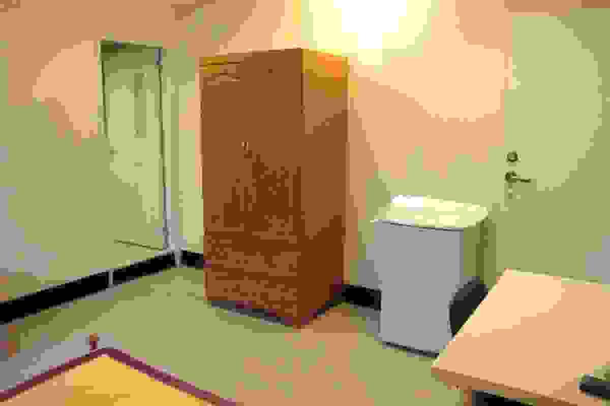 broken image