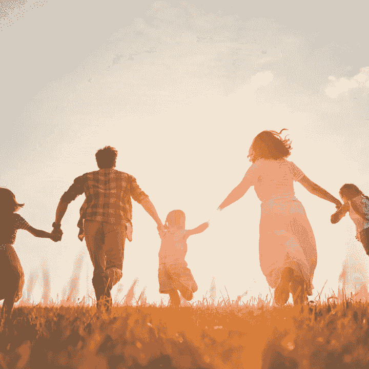 Coaching für Eltern von Patchwork-Familien im Zürcher Oberland, Wetzikon. Patchwork-Familien bringen besondere Herausforderungen. Du erhältst Klarheit und neue Impulse um Konflikte konstruktiv zu lösen, Rollen zu klären für mehr Verbindung und Leichtigkeit.