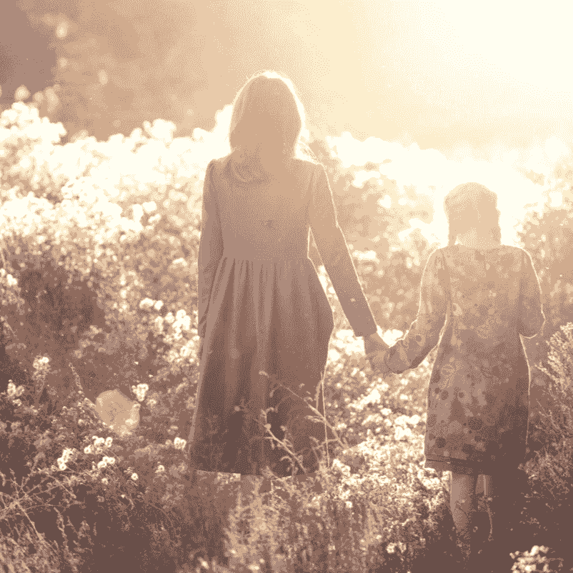 Mutter-Tochter-Zeit stärkt die Beziehung zueinander und zum eigenen Frausein. Ein Tag unter Frauen ist verbindend und (ent-) spannend für alle. Mädchen brauchen positive weibliche Vorbilder!
