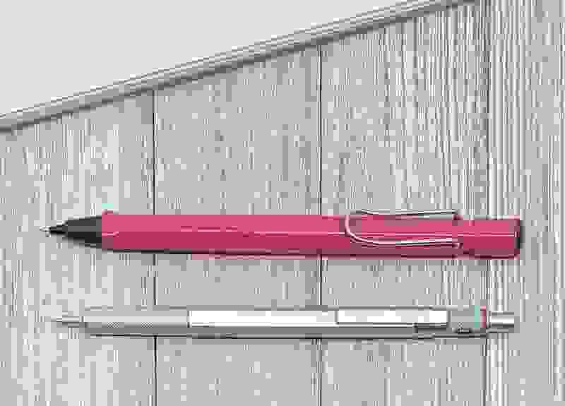 The Difference Between Graphite & Mechanical Pencils