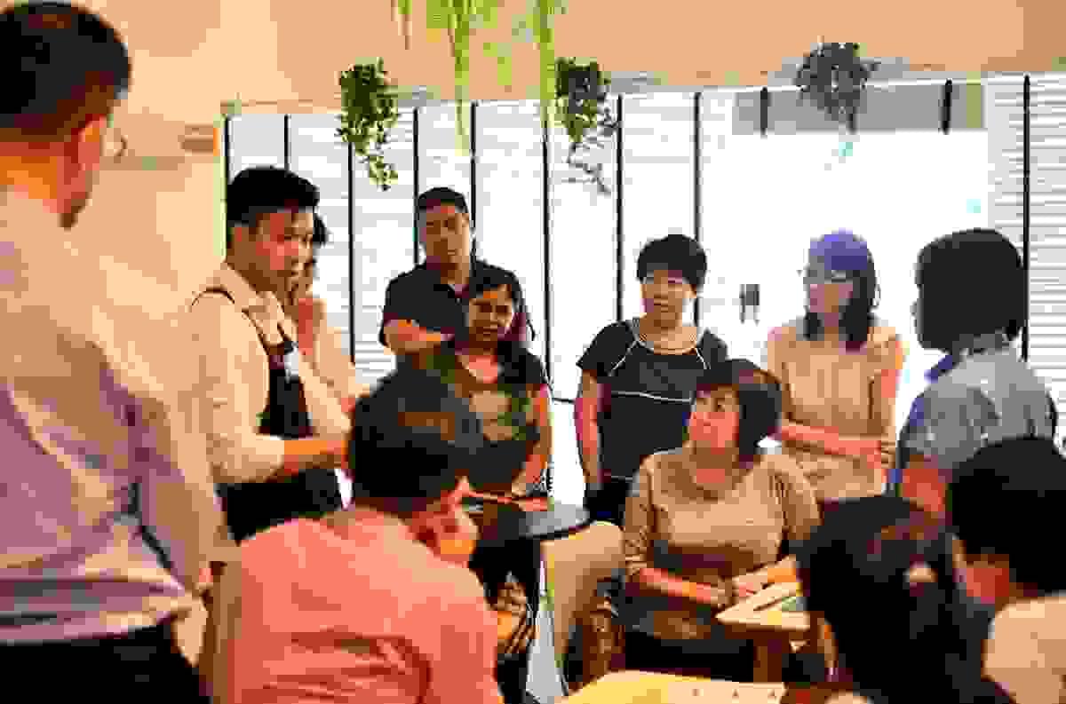 Professional leather crafting Instructor with over 2 decades of combined experience in leather crafting and conducting leather crafting workshops Professional leather crafting Instructor with over 2 decades of combined experience in leather crafting and conducting leather crafting workshops