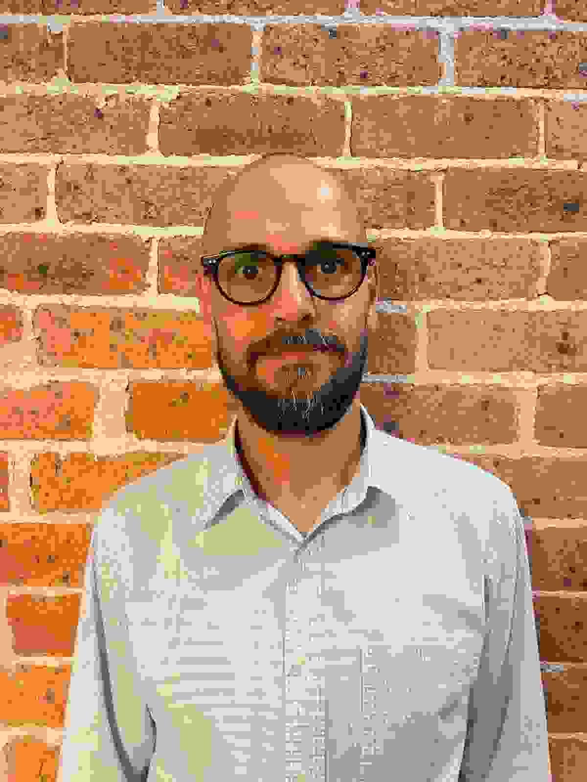 Mukul Kadian, Gestalt psychotherapist supporting anxiety, trauma and life transitions Mukul Kadian, Gestalt psychotherapist supporting anxiety, trauma and life transitions