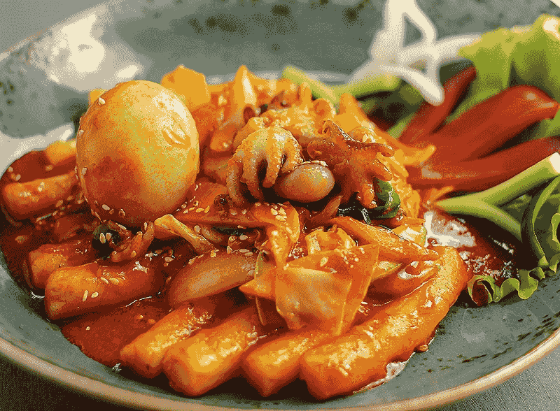 Bánh gạo cay Hàn Quốc - Món ăn mang đậm hồn ẩm thực xứ kim chi
