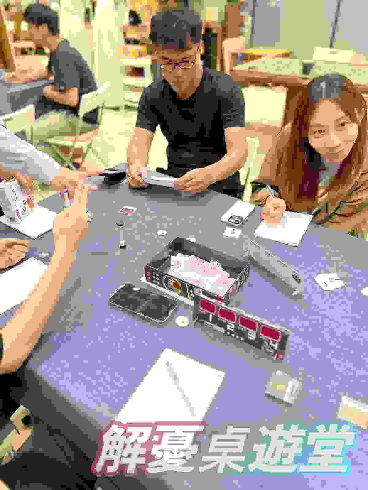 【桌遊開箱】截碼戰 Decrypto 繁體中文版 🖤 玩法簡介、心得評測｜解憂桌遊堂｜台北桌遊｜輕鬆新手友善｜療寮生活館 Chitchat LIFE