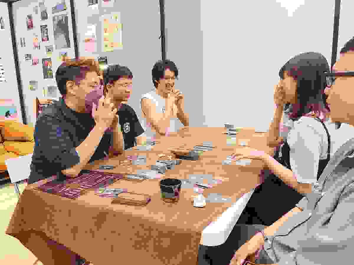 【活動回顧】10/10 解憂桌遊堂：跨文化交流的一夜！？首次開箱《大家一起 Making BL》｜解憂桌遊堂｜台北｜桌遊｜療寮生活館