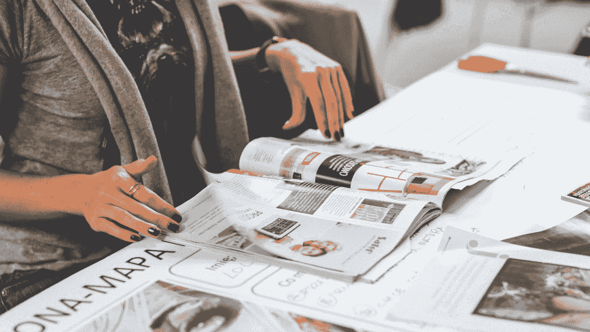 Bygg din egen designtidskrift online med Strikingly: 5 steg