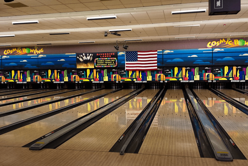 Bowling alley near empire city casino