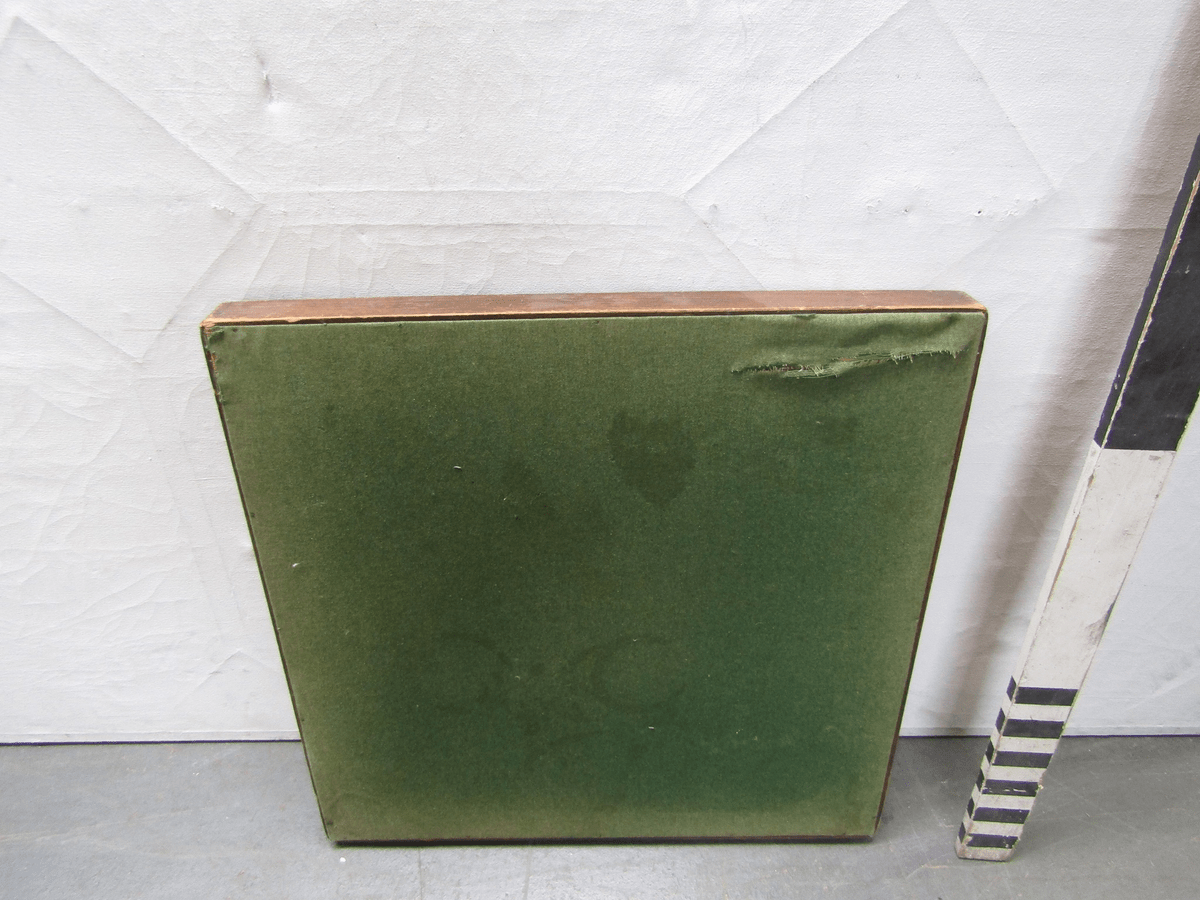 Folding legs poker table